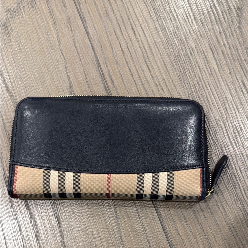 Burberry Black and Beige Wallet